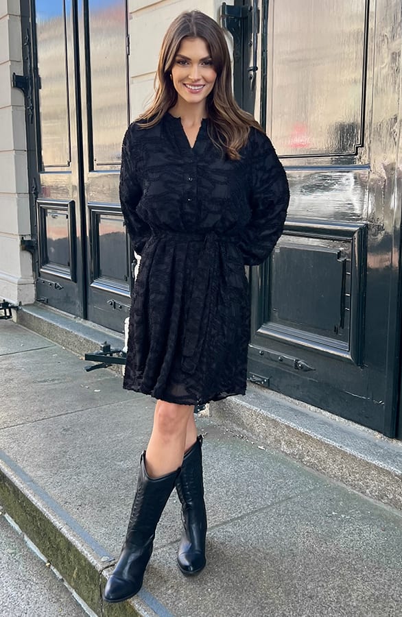 Detailed Dress Jailyn Zwart – shoparchief — foto 11