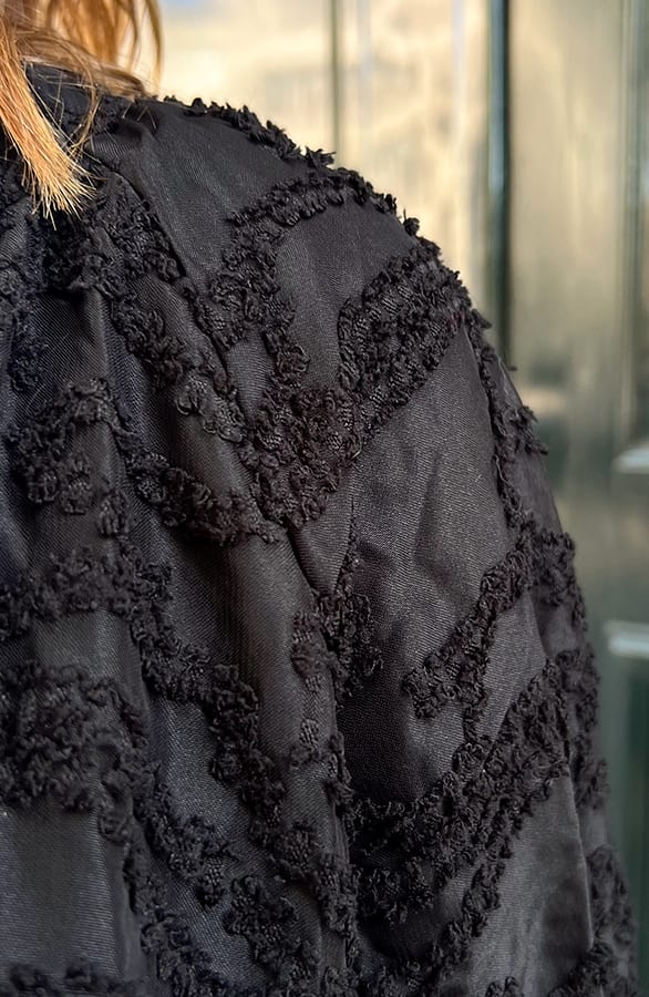 Detailed Dress Jailyn Zwart – shoparchief — foto 7