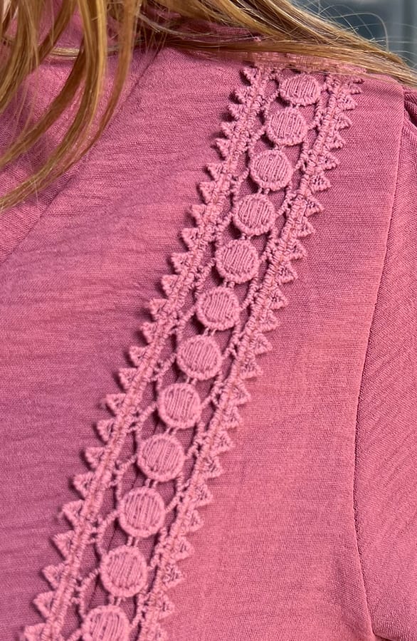 Detailed V-hals Blouse Rosie Dust Roze – shoparchief — foto 8