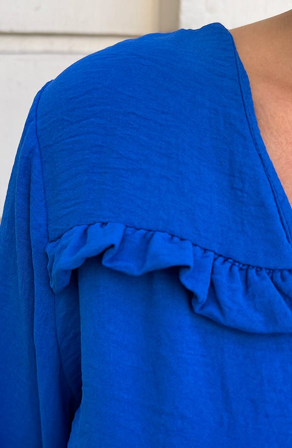 Pofmouwen Blouse Met Ruffle Demi Kobalt – shoparchief — foto 6