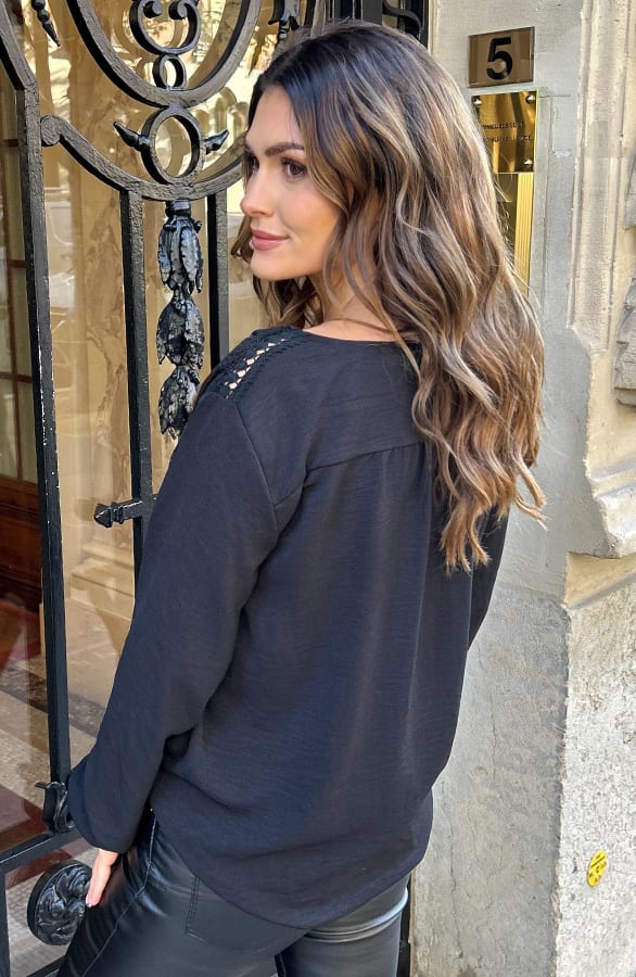 Blouse Met Lace Details Lilly Zwart – kleding — foto 2