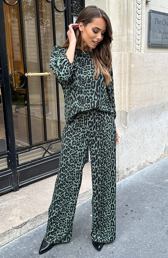 Puff Sleeve Top Lilly Leopard Army – shirts & tops — foto 2