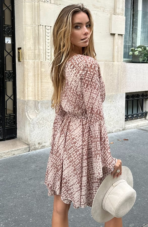 Wijde Mouw Jurk Ella Limited Beige – shoparchief — foto 3