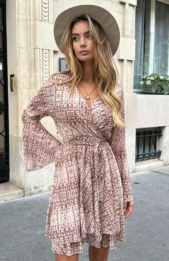 Wijde Mouw Jurk Ella Limited Beige – shoparchief — foto 5