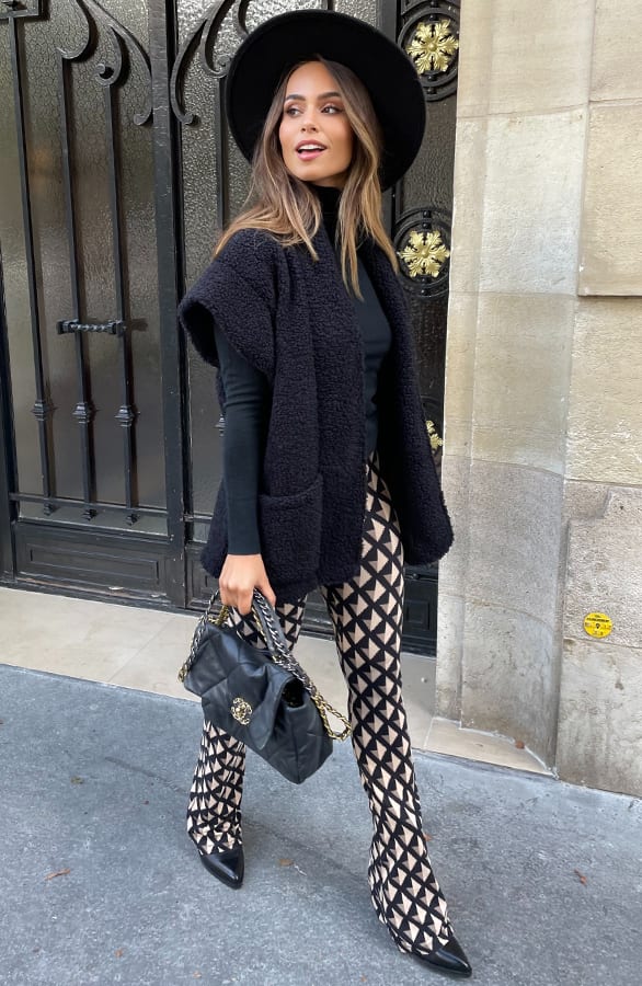Teddy Gilet Pocket Lou Zwart – vesten — foto 6