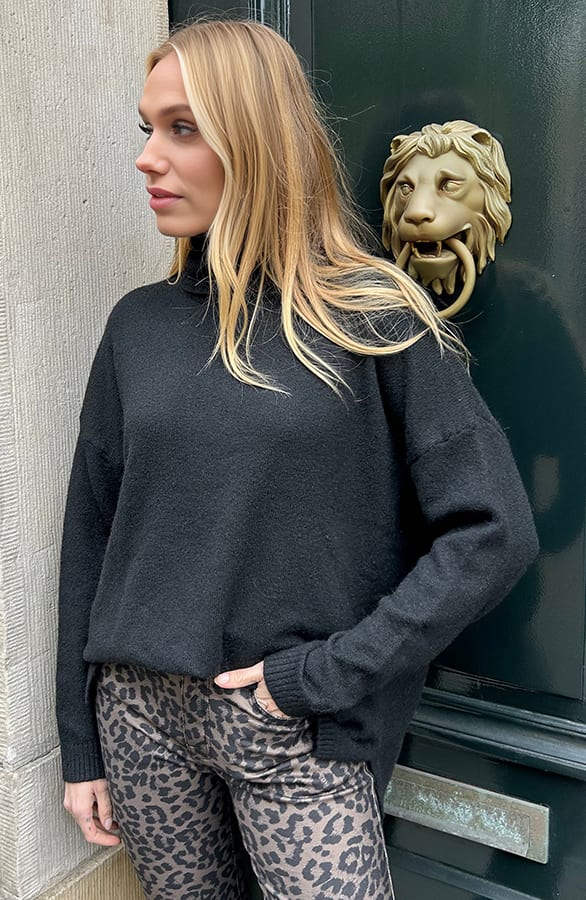 Zachte Oversized Coltrui Met Split Chanty Zwart – shoparchief — foto 3