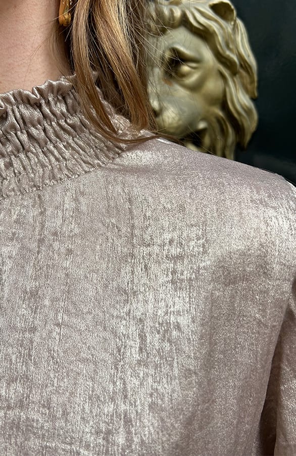 Col Blouse Philley Goud – shoparchief — foto 7