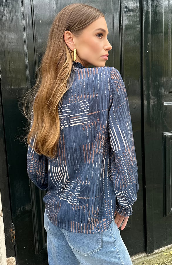 Col Blouse Philley Print Jeans Blue – shoparchief — foto 3