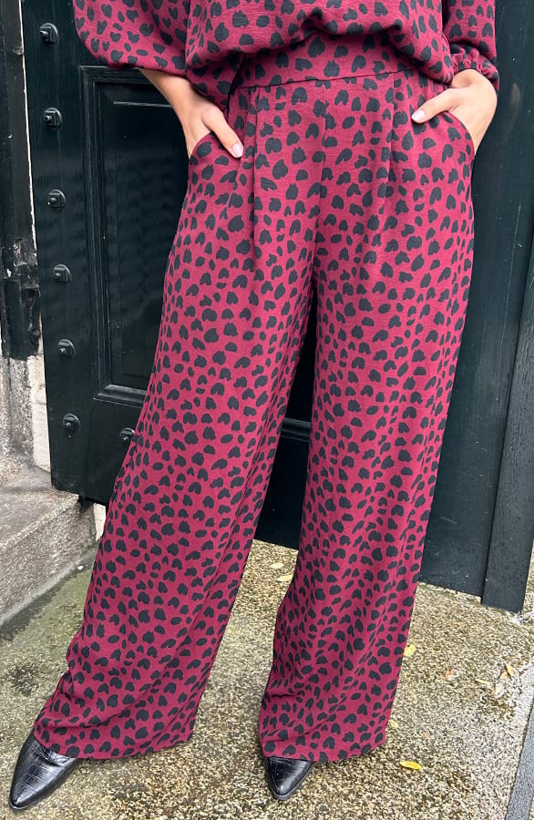 Pantalon Lilly Cheetah Burgundy Petite – shoparchief