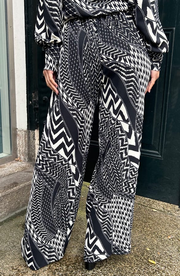 Pantalon Lilly Zwart Wit Print Regular – shoparchief — foto 6