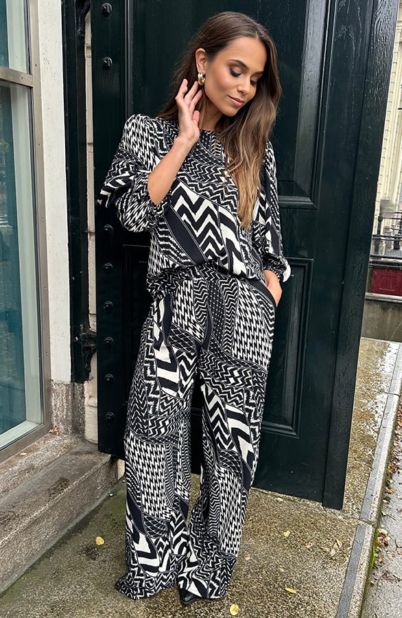 Puff Sleeve Top Lilly Zwart Wit Print – shoparchief — foto 12
