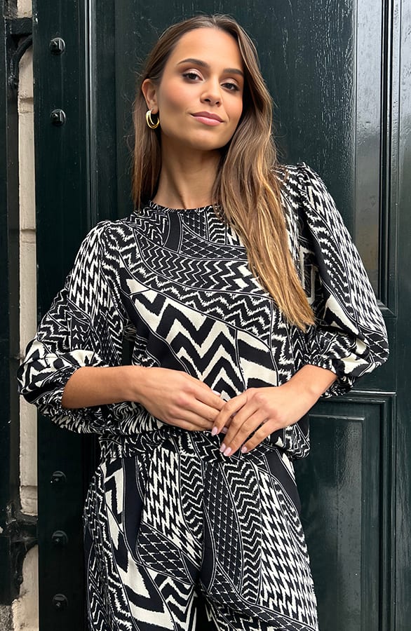 Puff Sleeve Top Lilly Zwart Wit Print – shoparchief — foto 11