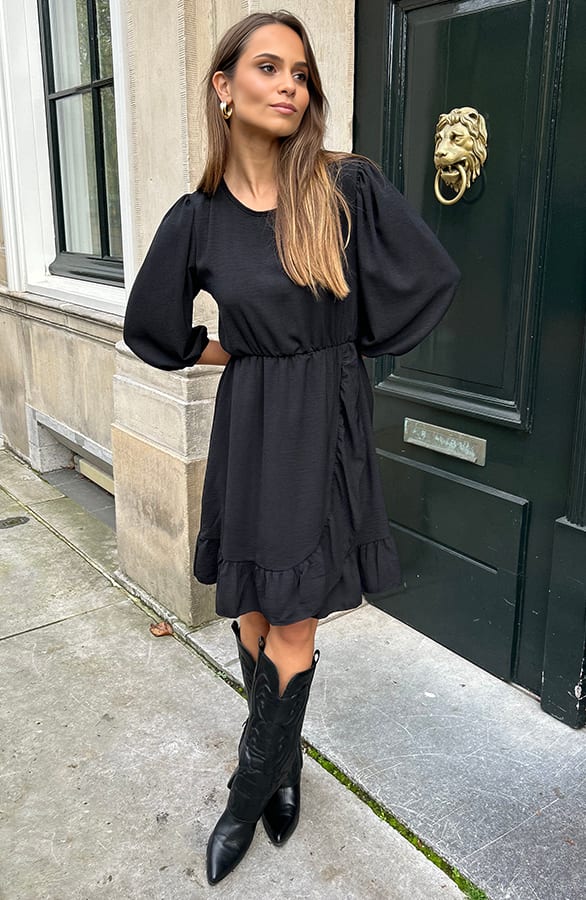 Ruffle Jurk Met Pofmouw Dany Zwart – shoparchief — foto 9