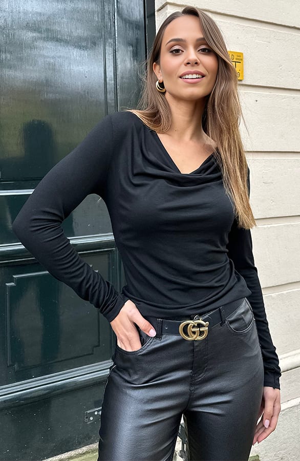 Waterval Top Long Sleeve Yulia Zwart – shoparchief — foto 8