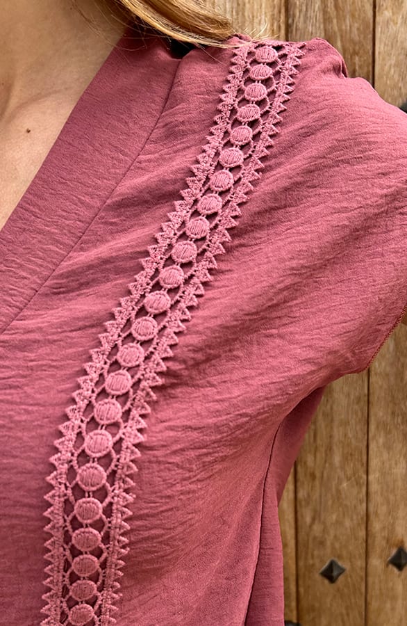 Detailed V-Hals Top Rosie Dust Roze – shirts & tops — foto 6