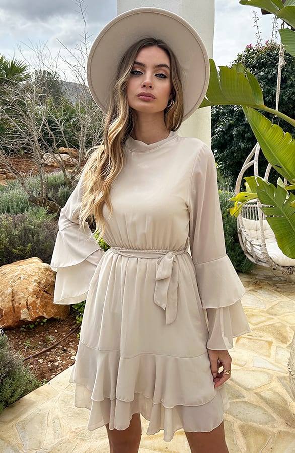 Elegant Ruffle Jurk Suus Beige – shoparchief