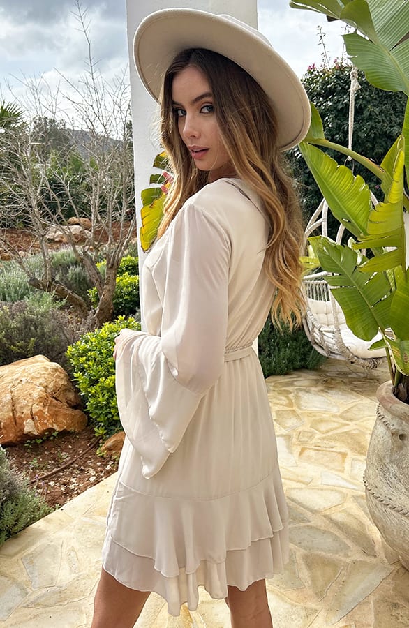 Elegant Ruffle Jurk Suus Beige – shoparchief — foto 2