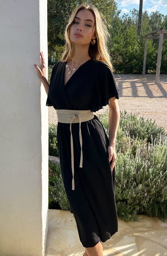 Midi Jurk Nikkie Zwart – shoparchief — foto 5