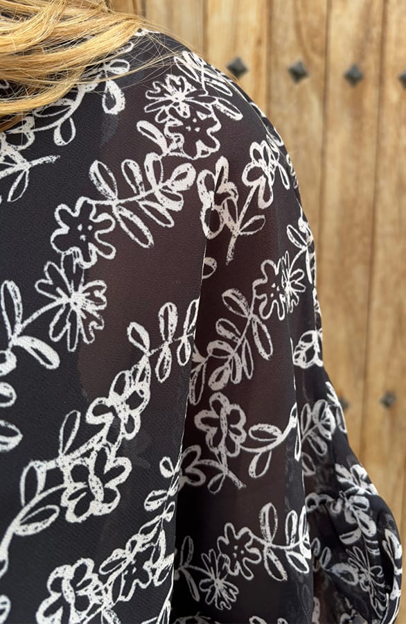 V-hals Flower Print Dress Marrit Zwart – alle jurkjes — foto 15