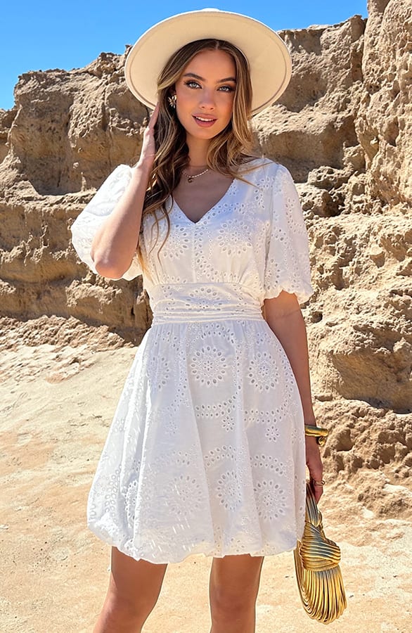Pofmouw Jurk Met Broderie Details Off White – alle jurkjes — foto 3