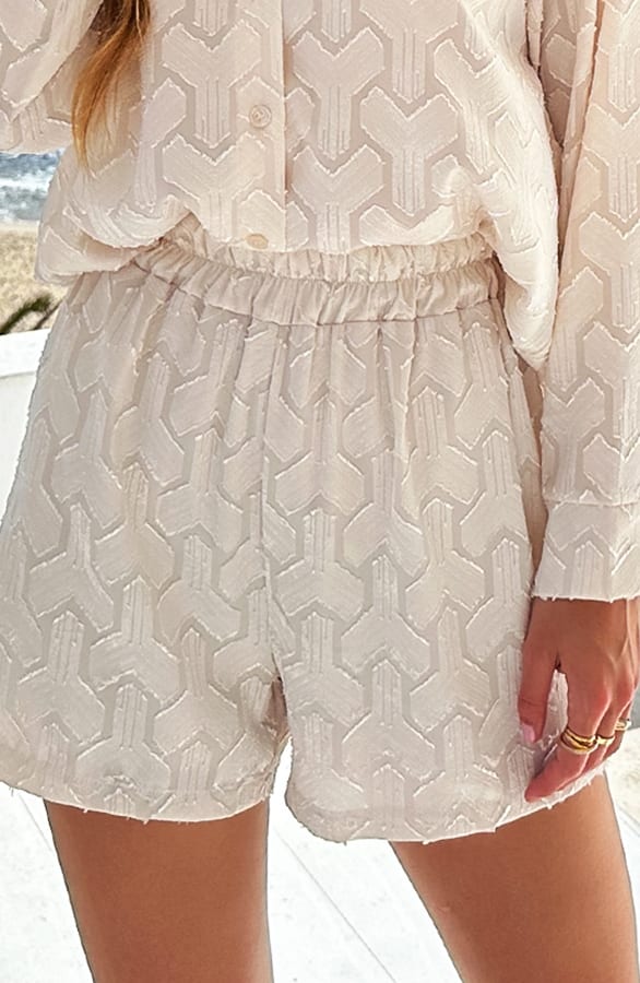 Bohemian Chevron Short Beige – shoparchief