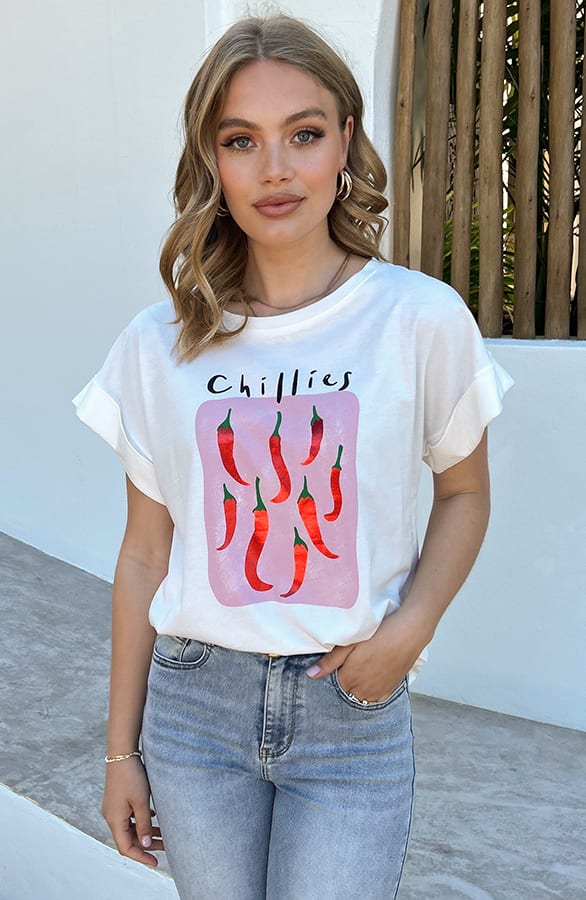 Chillies Basic T-Shirt Eve Ecru – shoparchief