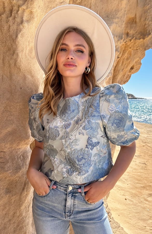 Romantic Jacquard Roses Top Merel Baby Blue – shoparchief — foto 2