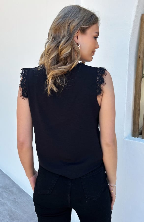 Lace Detail Top Kira Zwart – shoparchief — foto 3