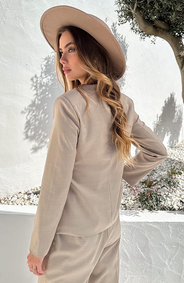 Taille Muse Blazer Met Knopen Beige – shoparchief — foto 3