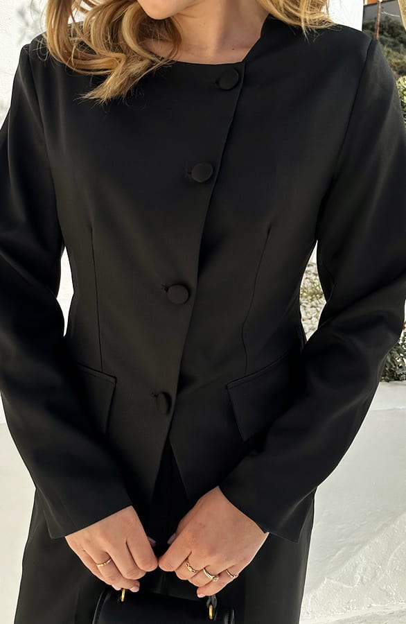 Taille Muse Blazer Met Knopen Zwart – shoparchief — foto 4