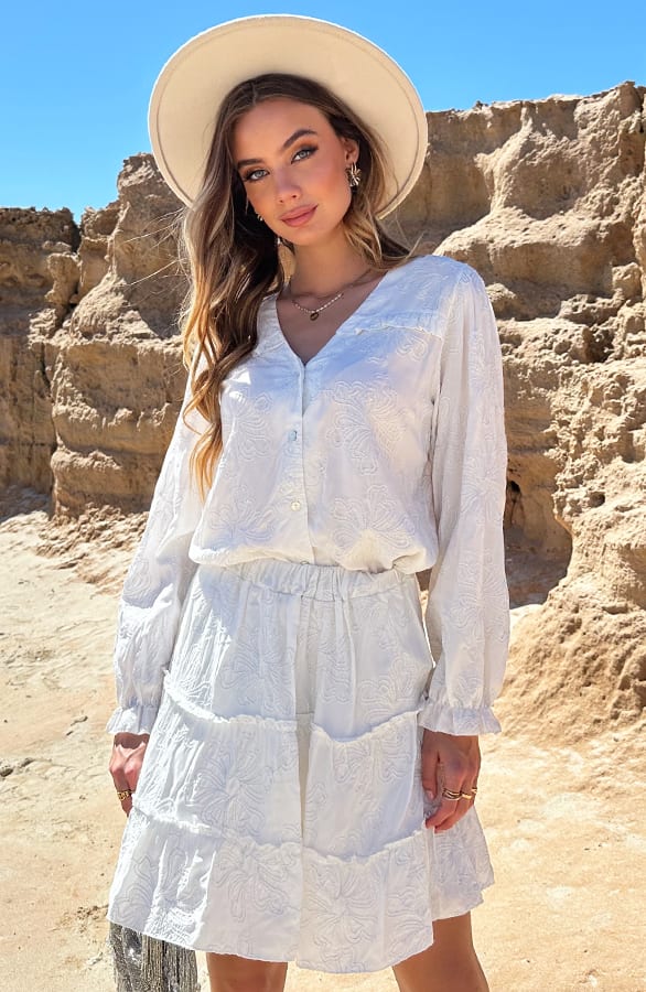 Pofmouwen Blouse Met Ruffle Demi Flower Ecru – shoparchief — foto 3