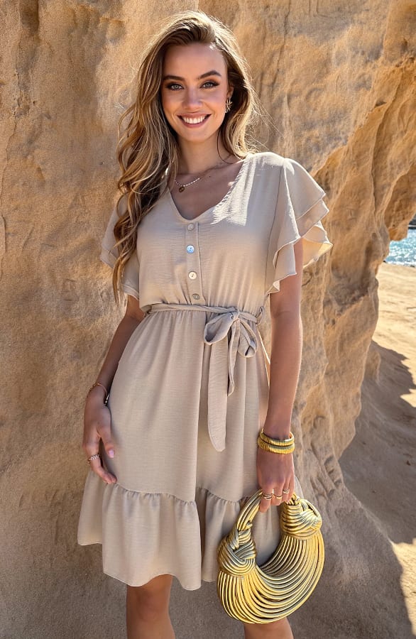 Ruffle Jurk V-Hals Vivy Beige – alle jurkjes — foto 4