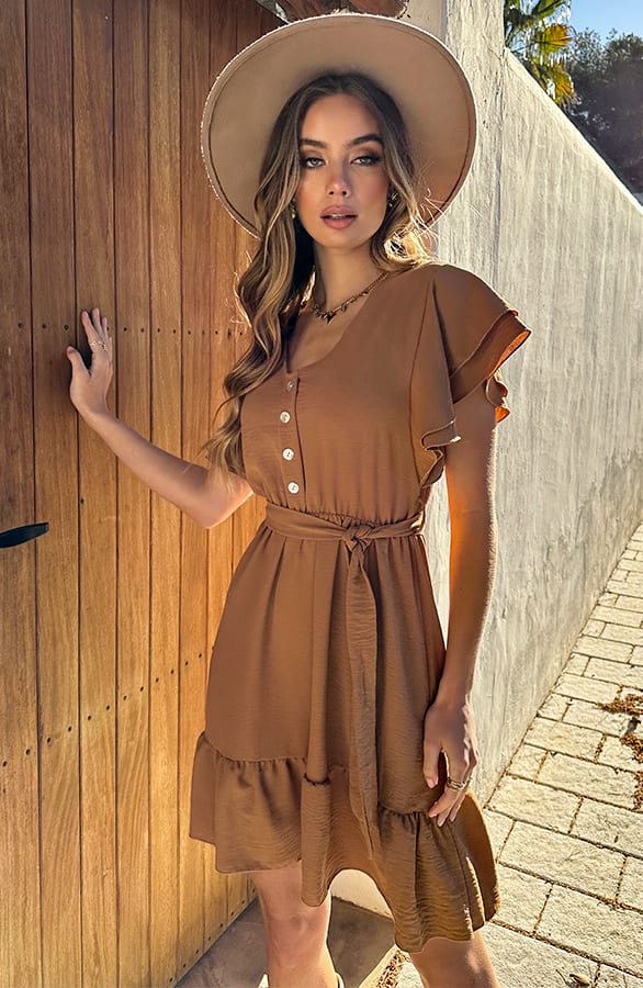 Ruffle Jurk V-Hals Vivy Camel – alle jurkjes — foto 3