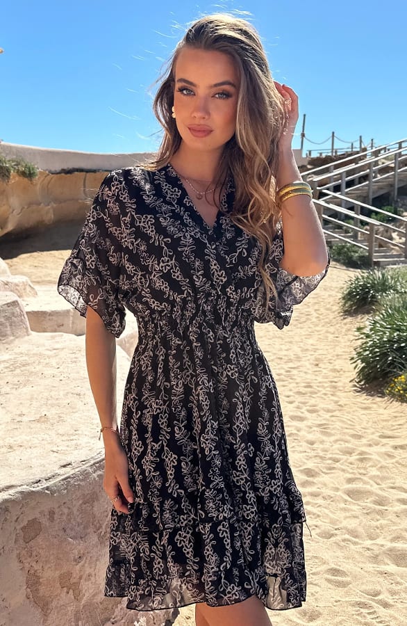 V-hals Flower Print Dress Marrit Zwart – alle jurkjes — foto 10