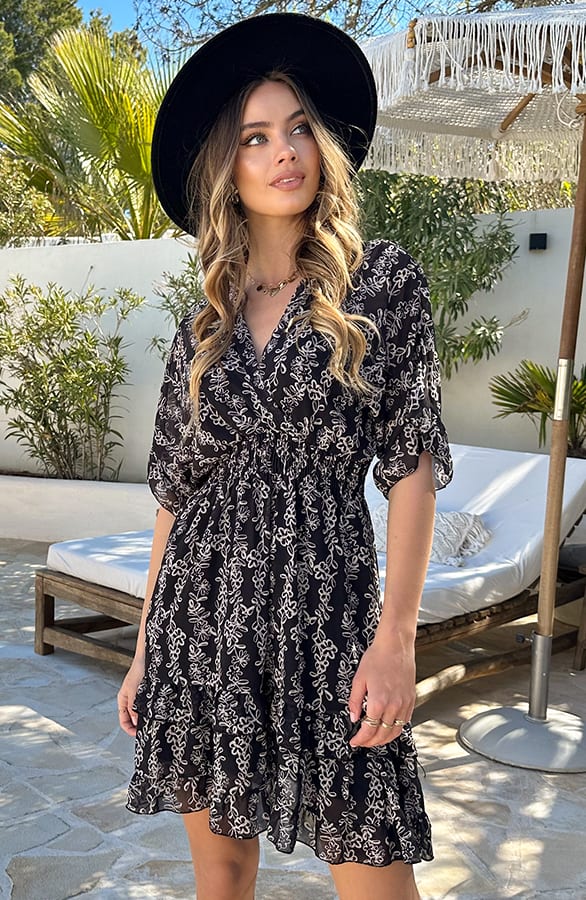 V-hals Flower Print Dress Marrit Zwart – alle jurkjes — foto 2
