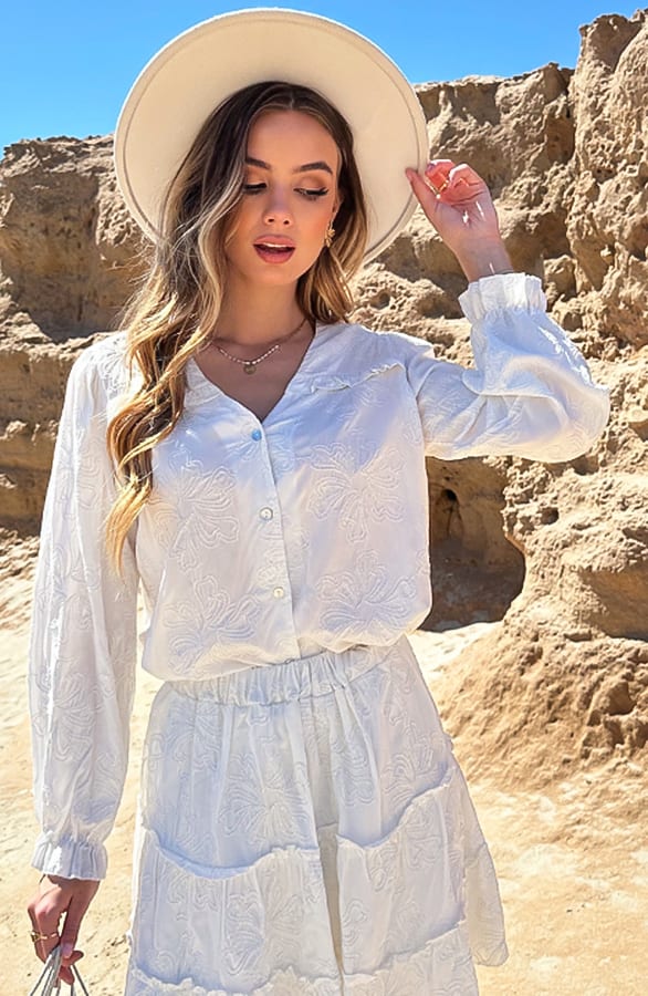 Pofmouwen Blouse Met Ruffle Demi Flower Ecru – shoparchief