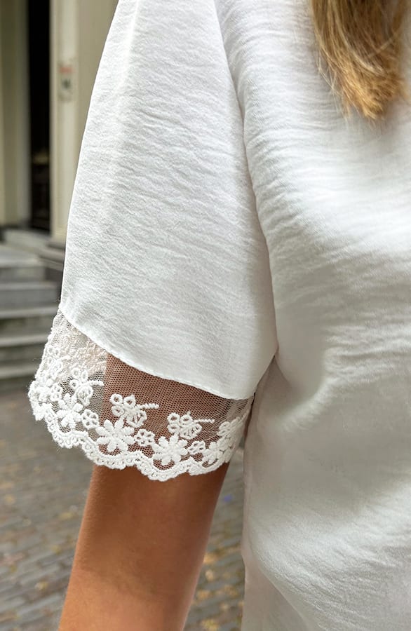 Top Met Kanten Detail Jennifer Ecru – shirts & tops — foto 4