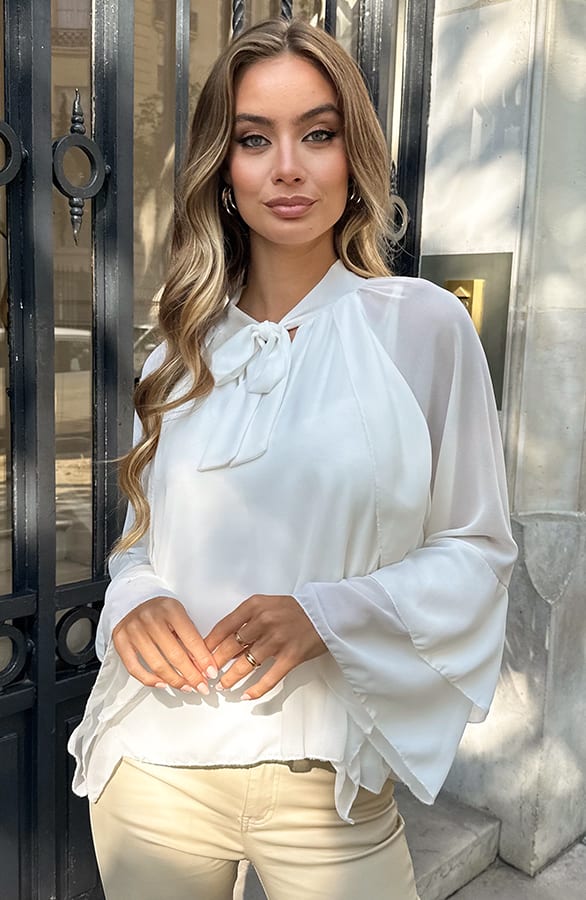 Ruffle Elegance Blouse Ecru – kleding — foto 5