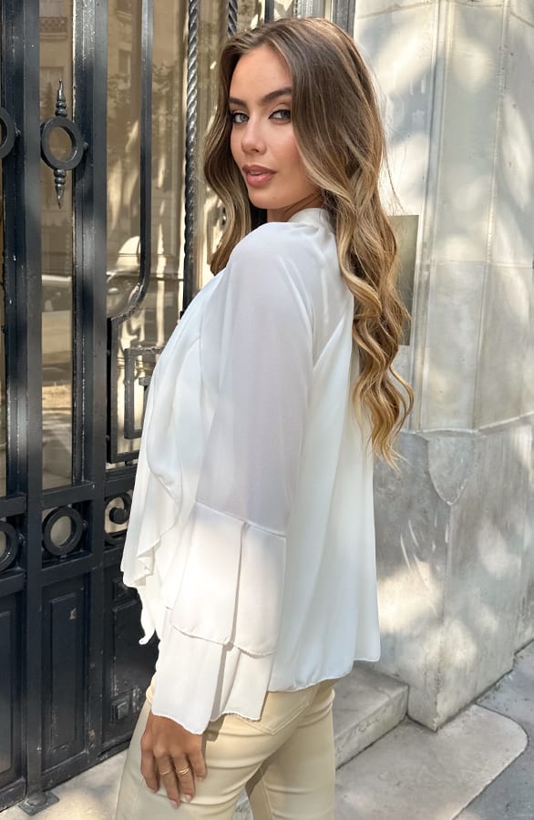 Ruffle Elegance Blouse Ecru – kleding — foto 4
