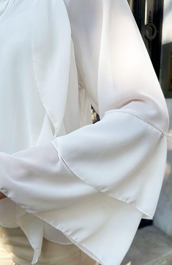 Ruffle Elegance Blouse Ecru – kleding — foto 7