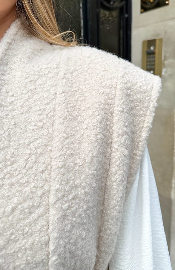 Bouclé Gilet Aliza Beige – vesten — foto 6
