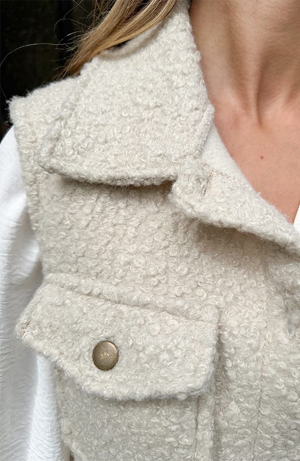 Knopen Boucle Gilet Marieke Beige – vesten — foto 7
