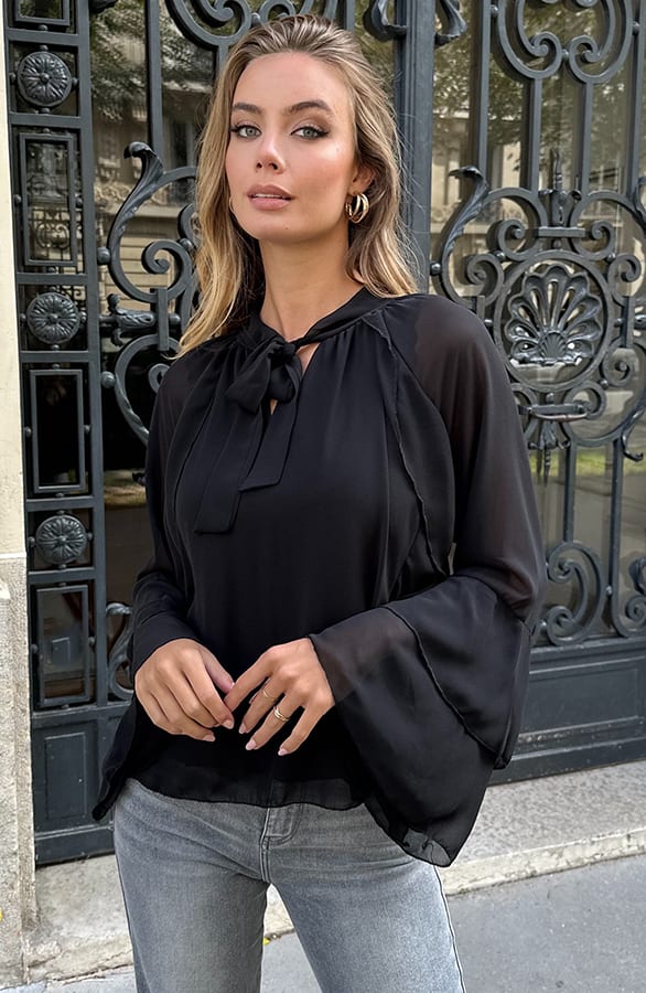 Ruffle Elegance Blouse Zwart – kleding — foto 9