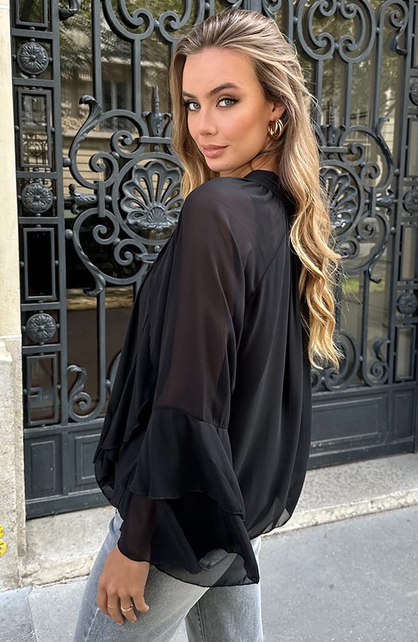 Ruffle Elegance Blouse Zwart – kleding — foto 4