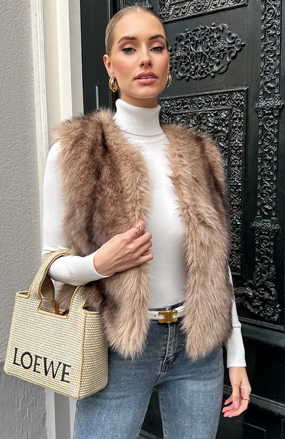 Chique Faux Fur Gilet Beige – shoparchief — foto 8