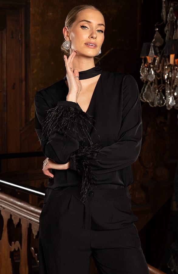 Feathered Cuff Blouse Zwart – kleding — foto 7