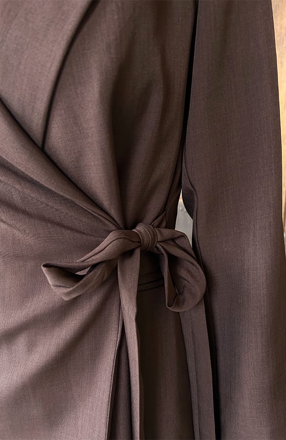 Getailleerde Blazer Met Strik Choco – blazers — foto 4