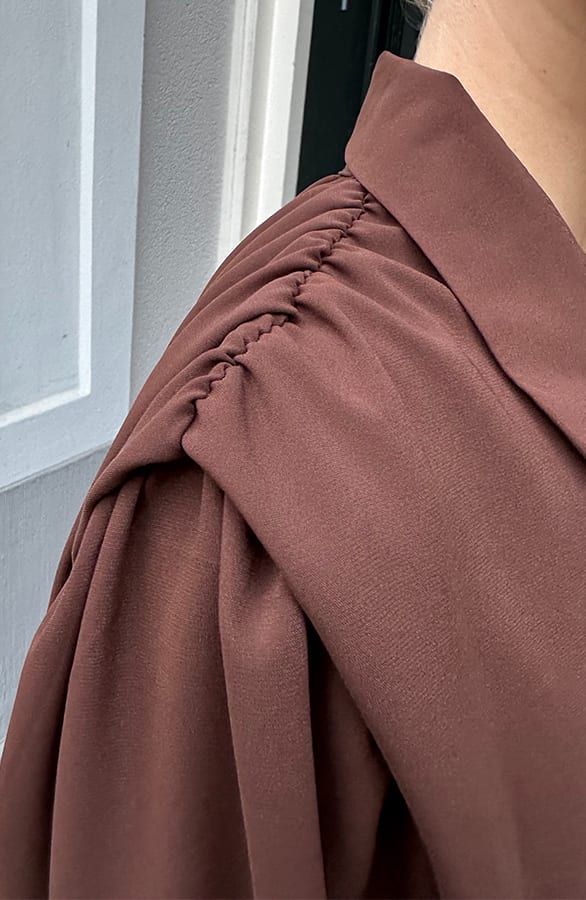 Longsleeve Crop Blouse Choco – kleding — foto 5