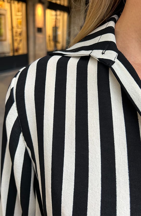 Wrap Blouse Black Stripe – shirts & tops — foto 5