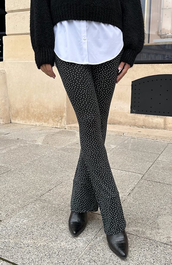 Janine Flared Broek Polkadots Zwart – flared broeken — foto 5